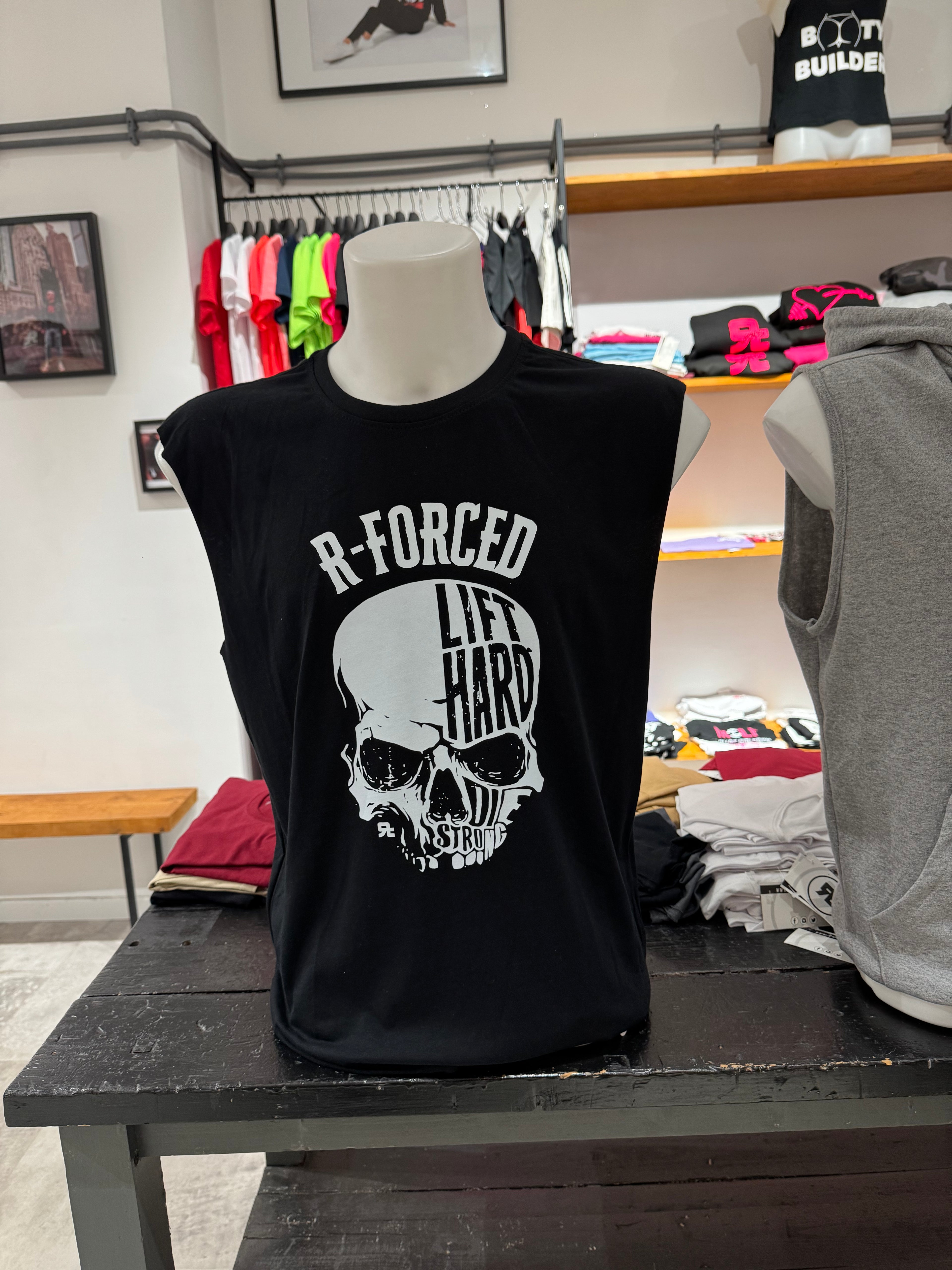 Smanicata Lift Hard, Die Strong